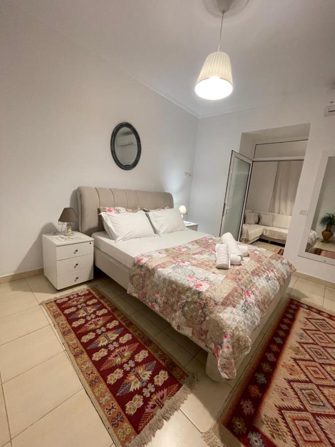 Gjirokastër Meg'S Apartment מראה חיצוני תמונה